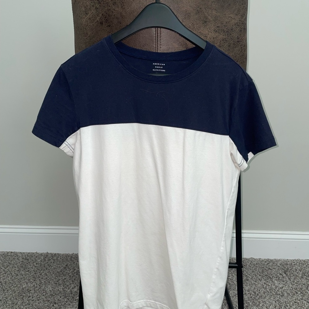 American Eagle Outfitters Blue and White Short Sleeve Tees